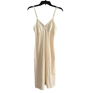 Vanity Fair Vintage undergarment Size 32